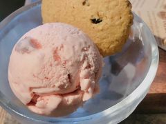 曲奇配冰淇淋球-HIGH FIVE哈福手工汉堡(桂林路店)