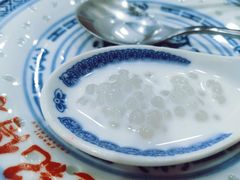 -赵记传承特色牛奶甜品(泉城广场店)