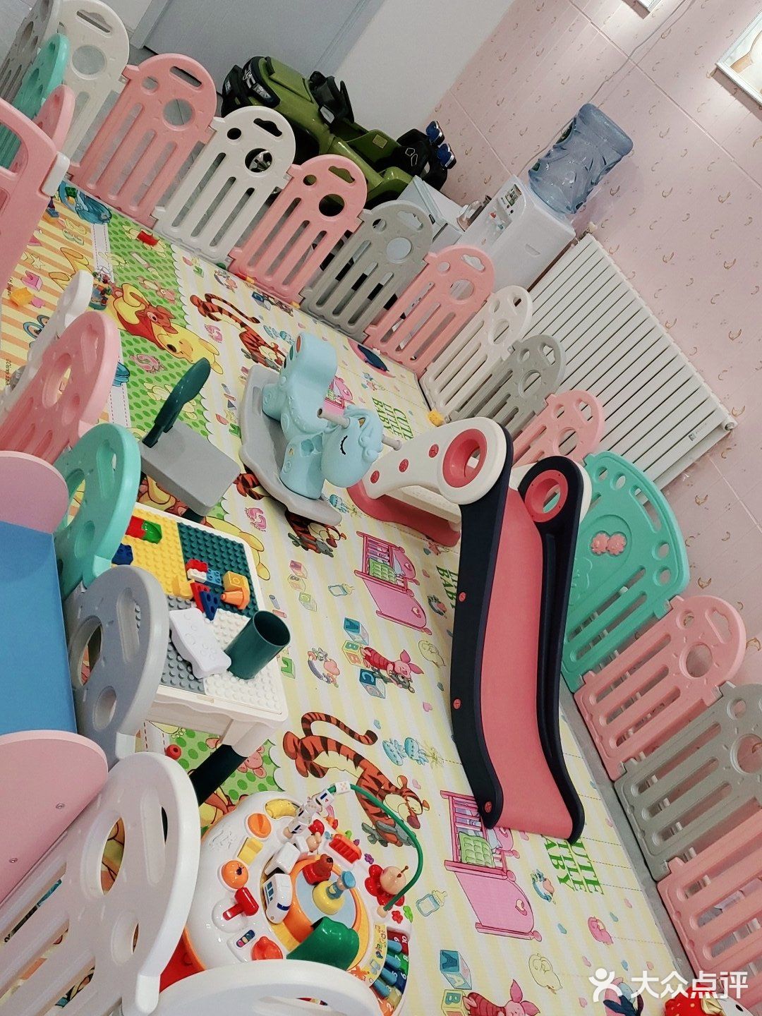 保利罗兰的母婴店