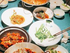 -呷湘厨·鱼汤捞饭·剁椒鱼头·辣椒炒肉(国家会展中心店)