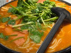 -肥汁米蘭香港米线(定西路店)