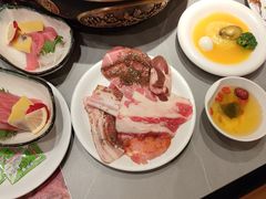 -山焱·炭火自助烤肉(周浦万达店)