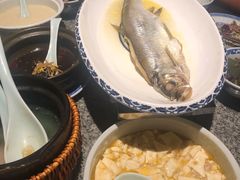 招牌虾黄豆腐-南京大牌档(济南万象城店)