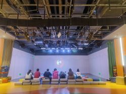 -小鸡哆哆故事屋·儿童乐园(嘉里城店)