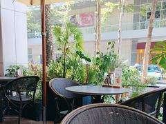 -Mogul Eatery·大亨餐酒馆