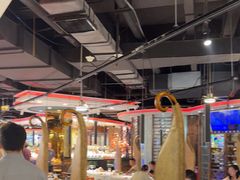 -四海一家自助餐(益田假日广场店)