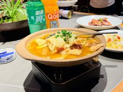 -头上红煨盐鸡·非遗院子餐厅