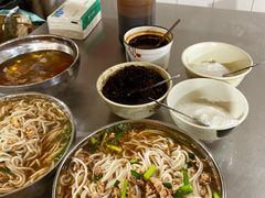 -正宗杨记普洱酸醋米线(总店)