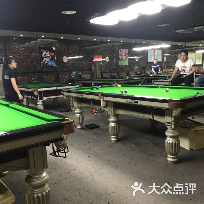 夜时尚台球俱乐部