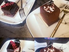 -UNI UNI(环亚凯瑟琳店)