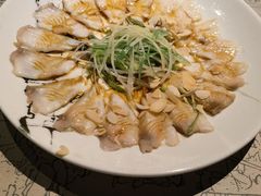 薄切鲜鱼片-穹六人间 people 6(岳阳路店)