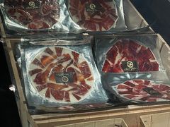 -MONICH牛排融合餐厅(和义大道购物中心店)