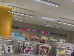 -泡泡玛特POPMART(蓝色港湾店)