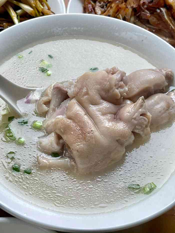 刚子蹄花(总店)-"每天都路过,终于等到朋友请客[呲牙]中午.