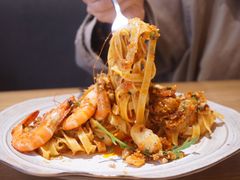 南洋大虾龙利鱼宽面-HELLO 27 意面·沙拉·帕尼尼