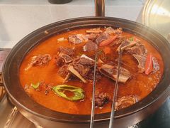 -四囍码头海鲜烧烤自助火锅(外滩南京东路悦荟广场店)