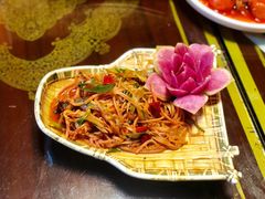 酸萝卜炒牦牛肉-吉祥圣雪藏餐