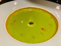 西葫芦瓜汤配扇贝刺身及黑鱼子酱-AZUL by FUEL蓝色·法式酒馆(琶醍店)