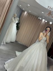 -台湾蔡美月婚纱租赁