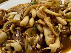 干锅鱿鱼-1910老鲁味海鲜·戳子肉·青岛菜(金沙滩店)