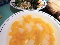 -鱼窝棚柴火铁锅炖(富山屯店)