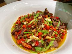 贡椒炒黄牛肉-费大厨辣椒炒肉(新城吾悦广场店)