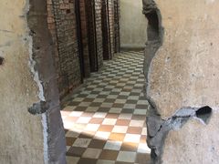 -吐斯廉屠杀博物馆