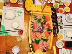 -青瓦餐厅·生鱼片·韩园烤肉(西塔店)