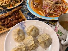 -乡村馕坑肉·烧烤·新疆菜·本地人更爱吃(阿勒泰首店)