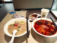 -魏家凉皮(万辉店)