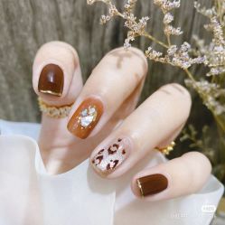 -妙睫屋日式美甲美睫