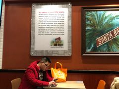 大堂-The Habit Burger Grill 哈比特汉堡(爱琴海店)