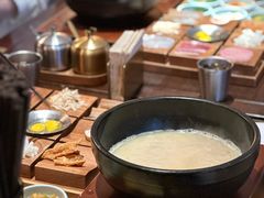-银米·云南传统过桥米线(双廊黑金冠店)