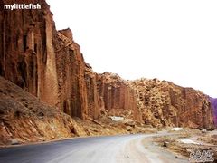 -天山神秘大峡谷