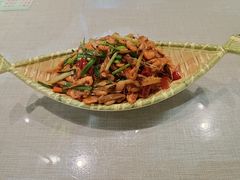 -鲜榨果汁·啤酒鱼(环岛河店)