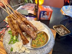 -何师烧烤·香辣蟹·川菜·30年老品牌(太古里旗舰店)