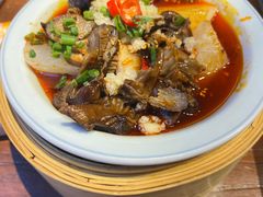 -老牌坊云南鱼豆花火锅(嵩山店)