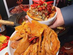 -辣尚瘾·烤鱼·新川菜(牡丹园直营店)