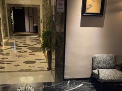 -万泊酒店(长沙五一广场国金中心店)