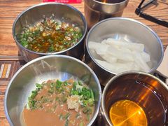 -成都你六姐·牛肉冒菜(上海环宇荟店)