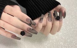 -兔猫ToMoreNails美甲美睫