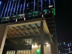 -上海虹桥西郊假日酒店