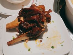 -三人行骨头王火锅(长寿店)