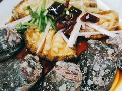 油泼鲍鱼-天伦海鲜·老味道·青岛菜(栈桥天主教堂店)