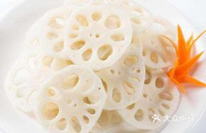 Dry-Fried Lotus Root with Minced Meat