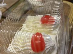 -红宝石·鲜奶小方·海派西点房(南丹店)