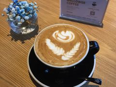 热拿铁-麦隆咖啡Mellower Coffee(弘基时尚生活中心店)