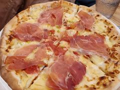 -城市大道红炉披萨烘焙坊