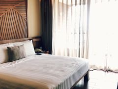 -三亚湾海居铂尔曼度假酒店