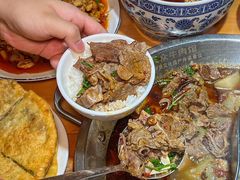 -大众跷脚牛肉馆·非遗传承单位(峨眉山店)